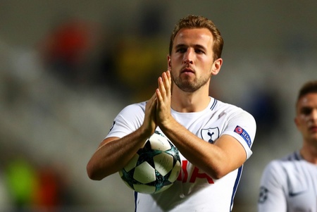 他含泪走出 他含泪走出